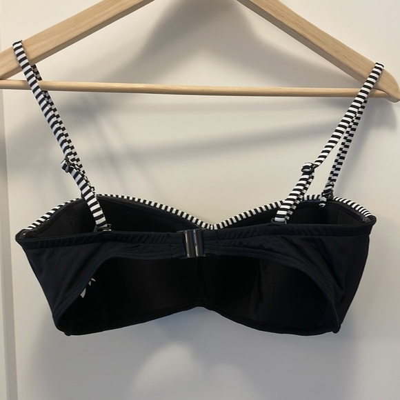 Sz10 AUS 14 Sea Level Bandeau Bikini set Black with Blk/wht Striped accent. VGUC - Picture 3 of 8